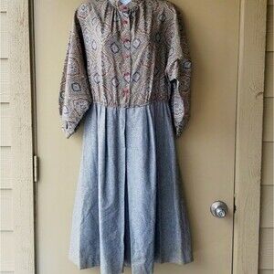 Vintage Womens Union Made Wool Blend Victorian Style Dress size medium